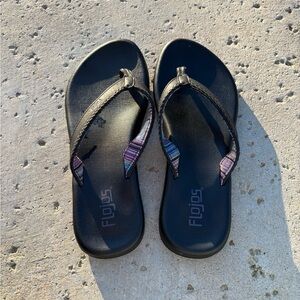 Flojos Black Flip Flops - Barely Worn